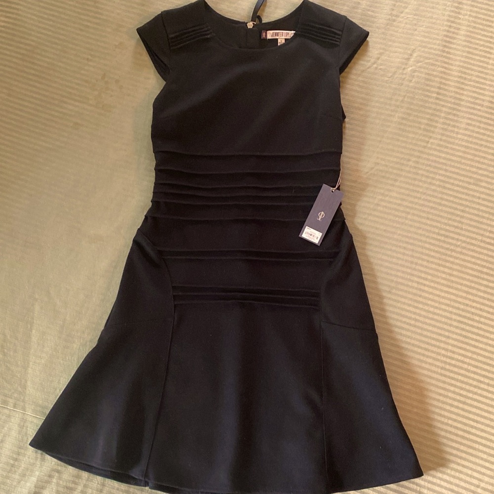 NWT Jennifer Lopez, Pintucked above Knee Black Dress.  Exposed Zipper Size 6